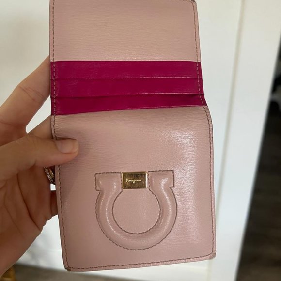 Salvatore Ferragamo bi-fold wallet - Picture 5 of 7